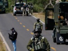 Operasi tersebut menewaskan 25 petugas polisi dan 30 anggota kartel