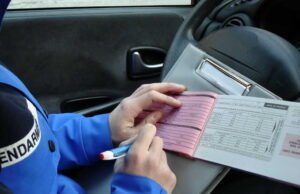 Sebagai korban pencurian identitas, ia menerima sekitar empat puluh denda setiap hari