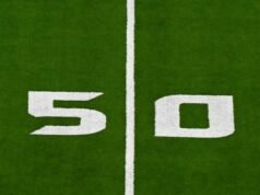 UFL membatasi tendangan di luar garis 50 yard dan memastikan bahwa lebih dari 60 gol lapangan bernilai 4 poin