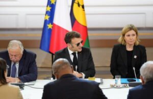 Kaledonia Baru. Apa isi reformasi konstitusi yang diadopsi oleh Senat?