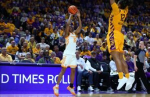 6/6 LSU Menangkis Volume Wanita yang Bertekad, 89-73