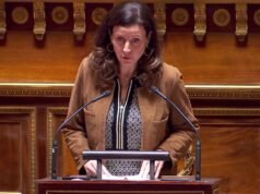 Senat mengadopsi sebuah teks yang seharusnya membuat kehidupan orang tua dari anak-anak yang menderita penyakit serius menjadi lebih mudah