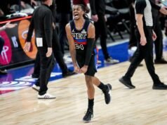 Piston bertahan lebih lama dari Cavaliers yang tidak berawak 122-119 di PL setelah penundaan klakson yang menggelegar