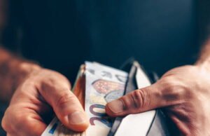 Manfaat menurun, kartu abu-abu: Anda membayar lebih banyak di bulan Maret