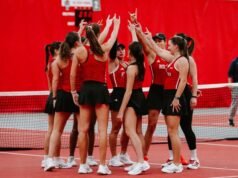 Wolfpack menyapu #21 Stanford di jalan