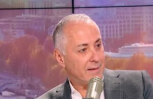 Kurang dari 500 euro per setelan: Penjahit Emmanuel Macron mengungkapkan seleranya