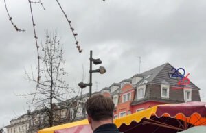 Emilien Keller membela Catherine Trautmann di Strasbourg