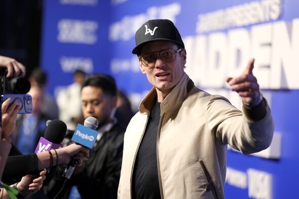 Tom Brady mengunjungi Madden Bowl