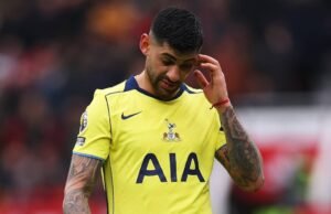 Tottenham menerima vonis kartu merah Cristian Romero karena Arsenal mendapat dorongan besar | Sepak Bola | olahraga