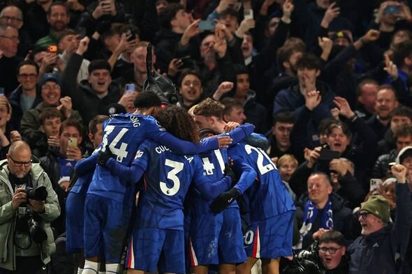 Chelsea merayakannya