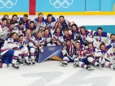 Bintang hoki tim AS dikritik karena menertawakan lelucon Donald Trump saat panggilan telepon | Lainnya | olahraga