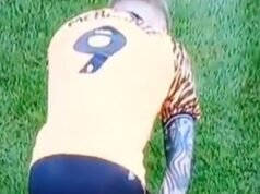 Bintang kejuaraan memecah keheningannya setelah muntah-muntah hebat di lapangan saat menang | Sepak Bola | olahraga