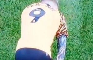 Bintang kejuaraan memecah keheningannya setelah muntah-muntah hebat di lapangan saat menang | Sepak Bola | olahraga