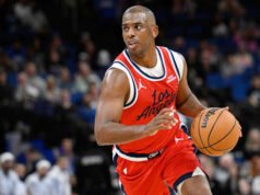 Chris Paul, sang “Point God,” pensiun pada awal All-Star Weekend, mengakhiri masa jabatannya di NBA selama 21 tahun