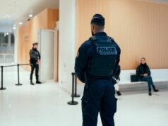 DZ Mafia: Seorang remaja berusia 15 tahun diadili atas pembunuhan seorang pengemudi VTC