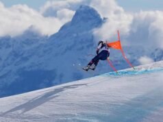 Keputusan Lindsey Vonn untuk bermain ski menuruni bukit di Olimpiade karena cedera lutut dipertanyakan setelah kecelakaan