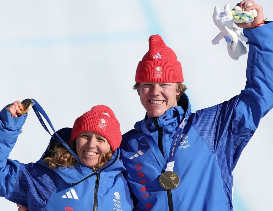 Nightingale dan Bankes dengan medali mereka Nightingale dan Bankes dengan medali mereka