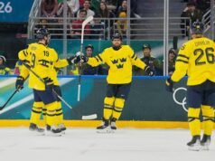 Swedia bisa dibilang memiliki jalan terberat untuk meraih medali emas hoki es putra di Olimpiade