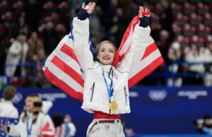 Tokoh skater Amerika Amber Glenn menghadapi reaksi keras atas masalah politik dan hak cipta setelah memenangkan medali emas Olimpiade