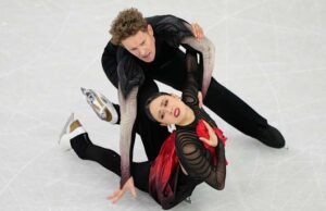 Chock dan Bates mengatakan skate mereka yang nyaris sempurna terasa seperti sebuah kemenangan, bahkan jika perak “membingungkan” para penggemarnya.