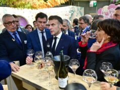 Salon: Kunjungan Presiden Macron yang mengelak