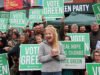 Inggris: Dengan memenangkan pemilihan sela melawan kelompok sayap kanan, Partai Hijau menantang Partai Buruh