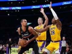 Victor Wembanyama mencetak 37 dari 40 poin di babak pertama untuk membawa Spurs meraih kemenangan 136-108 atas Lakers yang kekurangan pemain.