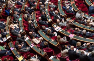 Apakah naskah mengenai akhir hidup akan menderita karena jadwal parlemen yang “sangat ketat”?