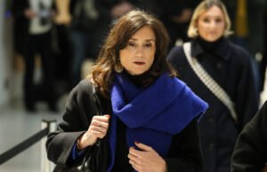 Gérard Larcher berjanji kepada Sandrine Josso untuk mengembangkan pelatihan perjuangan melawan kekerasan seksual bagi para senator