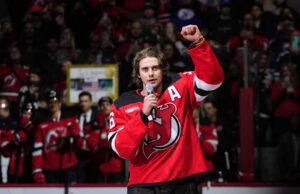 Bintang Olimpiade Jack Hughes kembali ke NHL – dia kehilangan beberapa gigi depannya