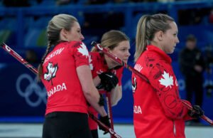 Kanada yang menduduki peringkat teratas mengalahkan Swedia di semifinal cabang curling putri Olimpiade, sementara Swiss mengalahkan Amerika Serikat