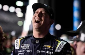 Kyle Busch meraih pole Daytona 500 dan mengejar kemenangan yang gagal diraihnya dalam 20 start