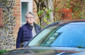 Perselingkuhan Epstein: mantan menteri Peter Mandelson ditangkap, polisi London mengumumkan