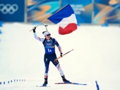 Julia Simon memimpin wanita Prancis meraih emas Olimpiade dalam estafet biathlon