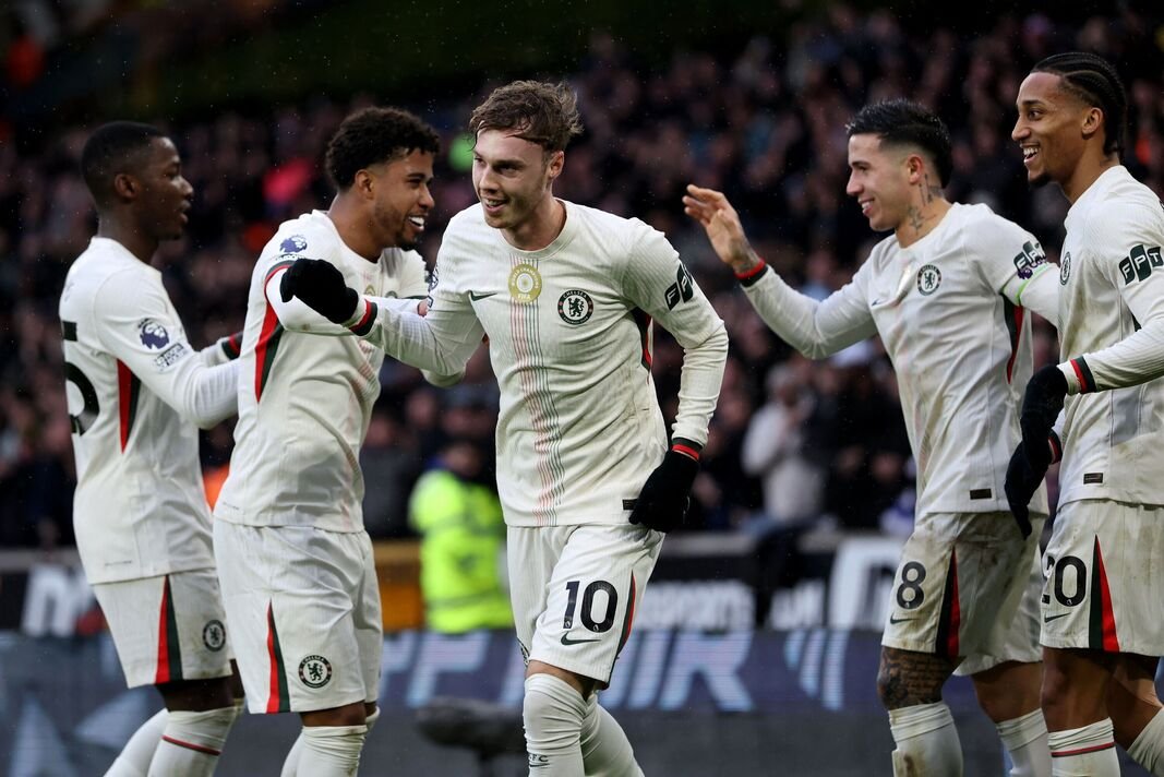 Palmer mencetak semua gol Chelsea sebelum jeda