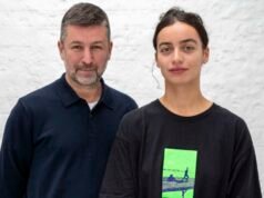 Christophe Susset memimpin Glass Menagerie