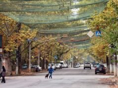 Ukraina: di kota Kherson, tinggal di bawah tanah atau di bawah jaring