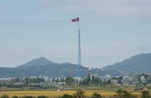 Korea Selatan menggerebek badan intelijennya setelah pesawat tak berawak terbang melintasi negara tetangganya di utara