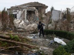 Ukraina siaran langsung: Sanksi Eropa terhadap Moskow dibahas, serangan terus berlanjut