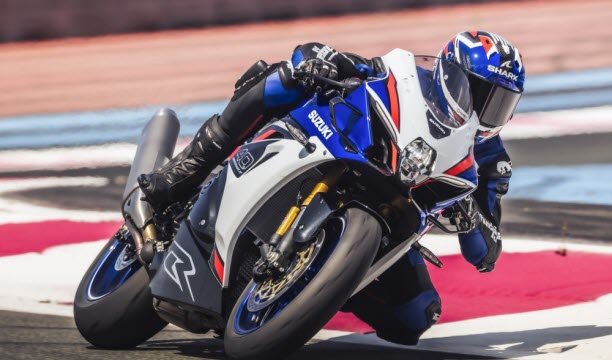 Garansi 10 tahun tentu saja menjadi argumen bagi GSXR 1000 baru.