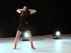 Naik oleh Julie Gouju