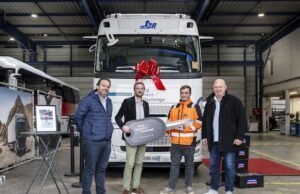 Volvo Trucks mempersembahkan FH AERO kepada pemenang AERO Segment Challenge