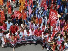 India: Puluhan juta pengunjuk rasa melakukan pemogokan menentang empat undang-undang ketenagakerjaan Modi