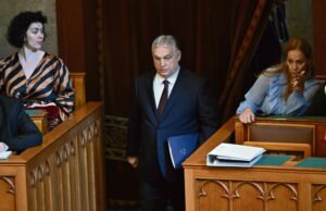 Pemilu legislatif di Hongaria: Viktor Orban, dihadapkan pada rekam jejak buruknya, meniru Donald Trump dan menyebarkan deepfake untuk mendiskreditkan pesaing utamanya