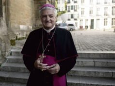 Kebajikan luar biasa dari Uskup Bayonne terhadap gerakan fundamentalis di keuskupannya