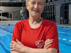 Pada usia 72 tahun, Martine Gruyère adalah juara renang