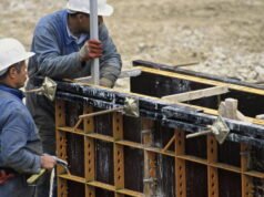 Fungsi. Tingkat pengangguran terus meningkat dan mencapai level tertinggi sejak tahun 2021