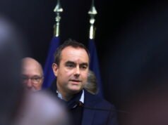 Kebijakan. Pemerintah mengumumkan strategi energinya pada tahun 2035, yang ditandai dengan peluncuran kembali energi nuklir