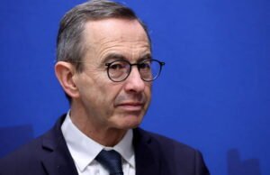 Kebijakan. “Tiba di akhir perjalanannya,” Bruno Retailleau mengumumkan pencalonannya dalam pemilihan presiden