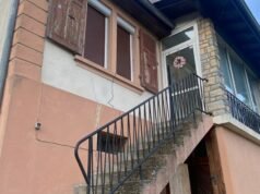 Freningen. Rumah mereka terancam ambruk, keluarga miskin